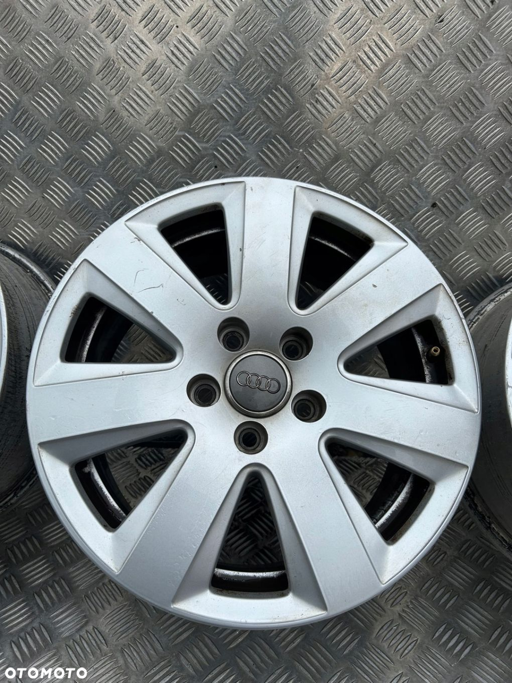 FELGI AUDI 7.5Jx16 ET45 5x112 4F0 601 025 AJ - 5