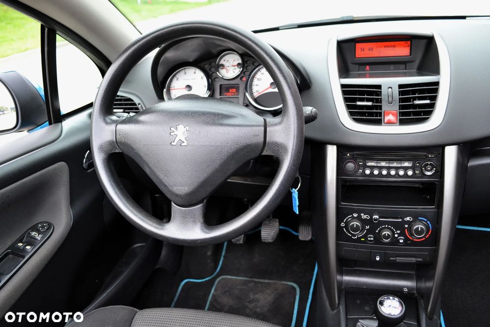 Peugeot 207 CC 1.6 Intense - 14