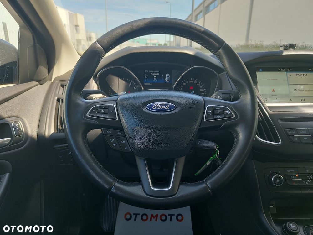 Ford Focus 1.0 EcoBoost Titanium - 17