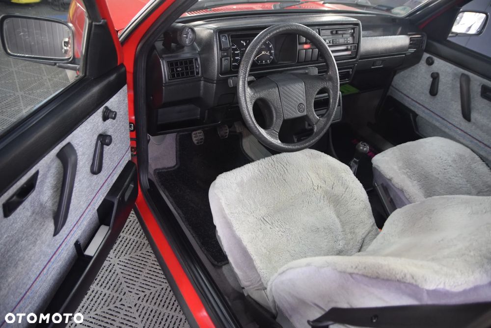 Volkswagen Golf 1.3 - 7