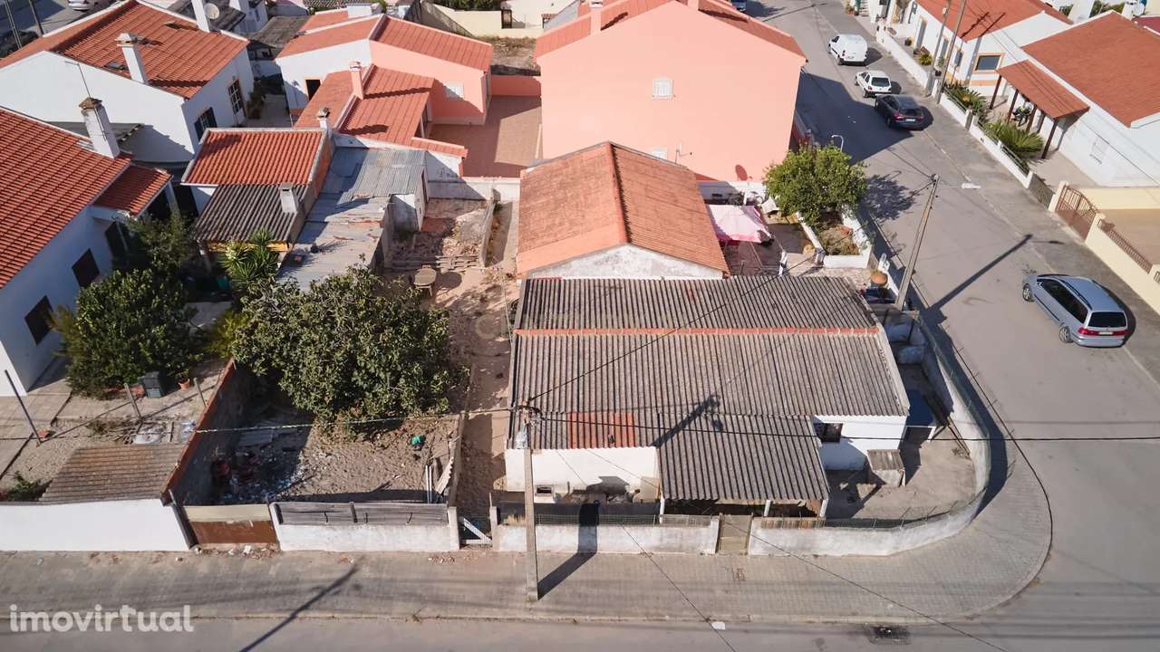 Moradia no Carvalhal, viabilidade de 500m2 de Construção - Grande imagem: 3/17