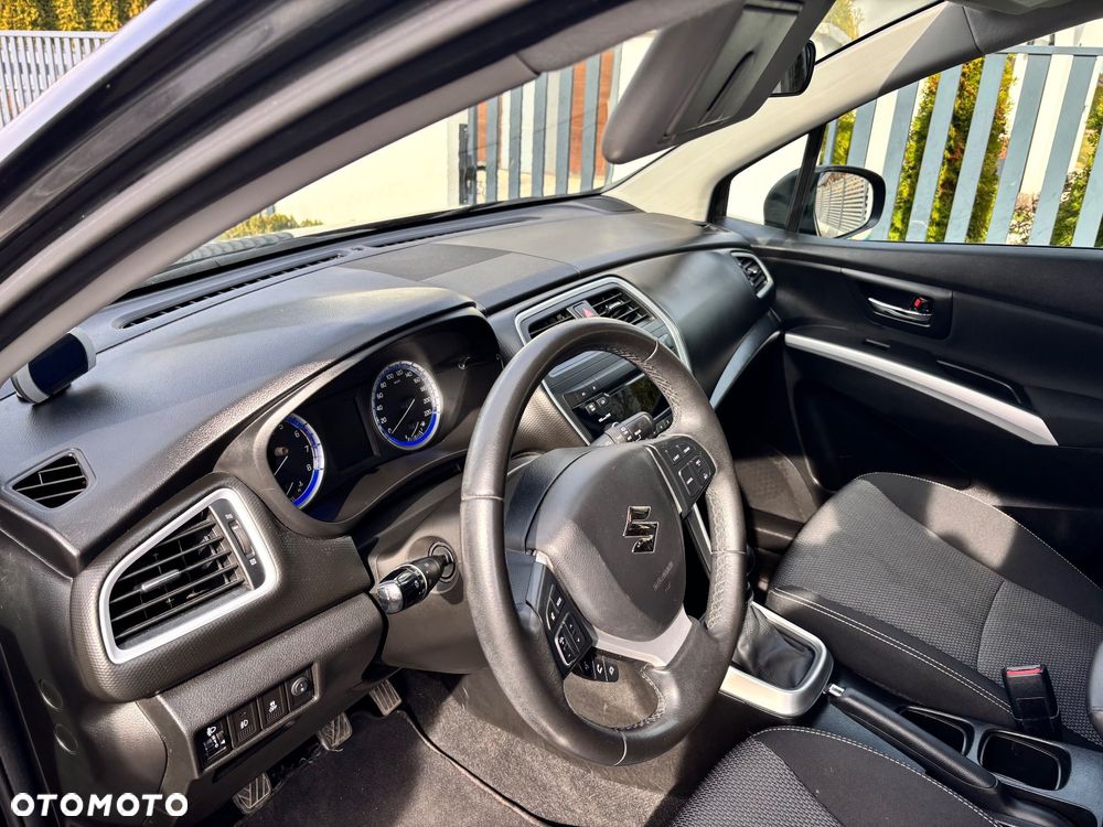 Suzuki SX4 1.6 Comfort Plus - 5