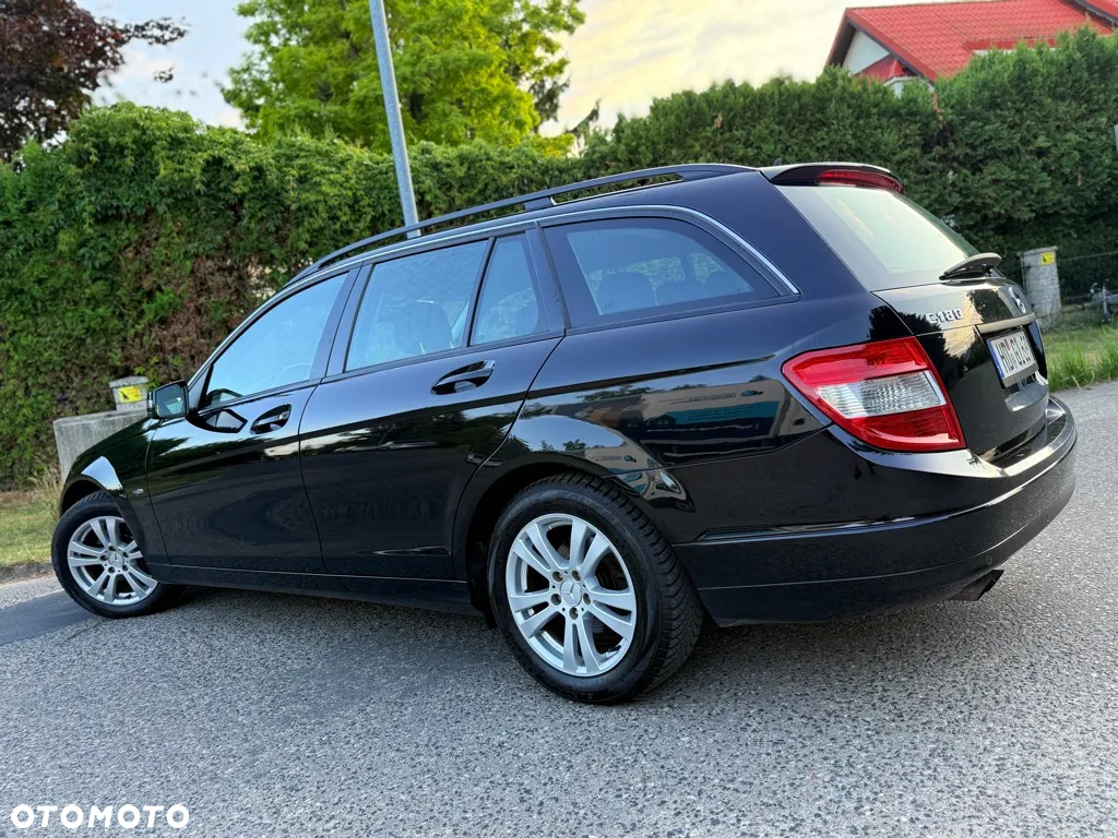 Mercedes-Benz Klasa C 180 T BlueEFFICIENCY 7G-TRONIC Avantgarde - 16
