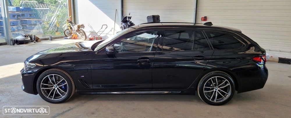 BMW 530 e Pack Desportivo M - 8