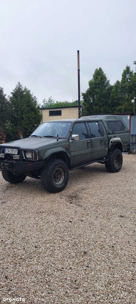 Mitsubishi L200 1995 photo 2