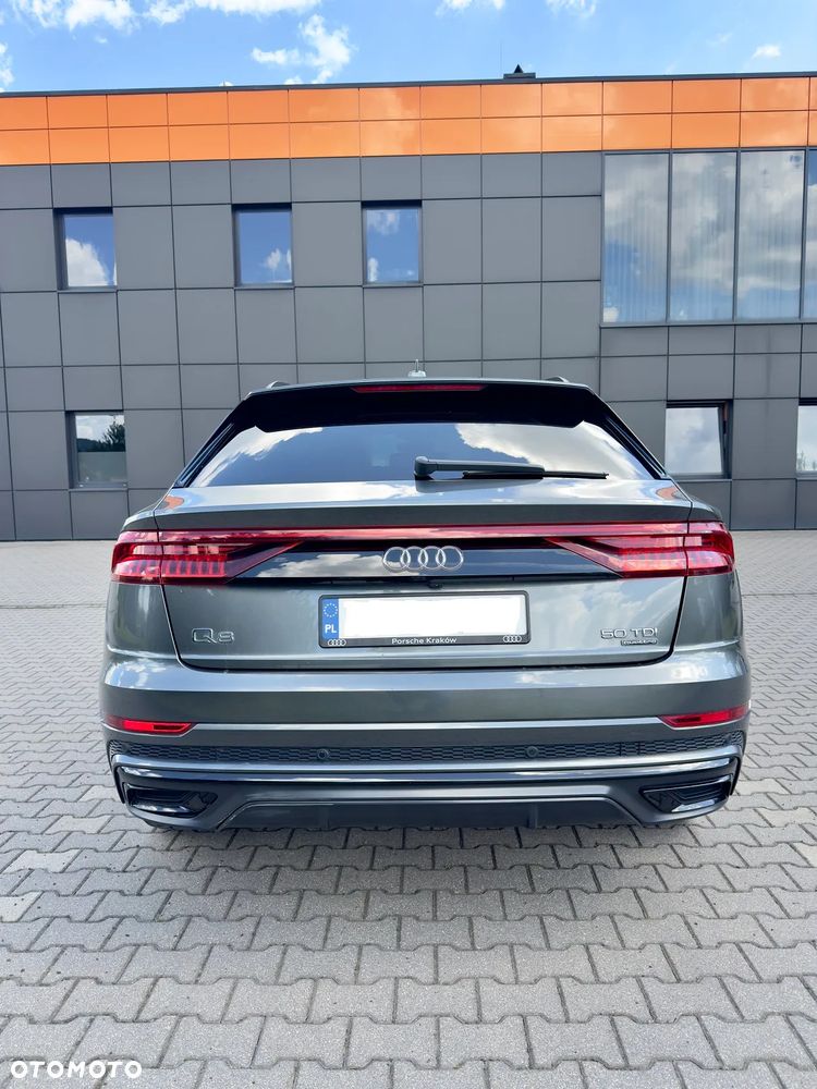 Audi Q8 - 6
