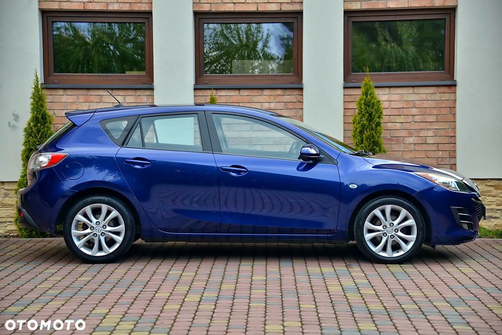 Mazda 3 1.6 Exclusive + - 20