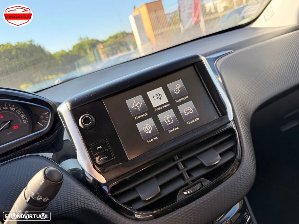 Peugeot 2008 1.6 e-HDi Allure - 19