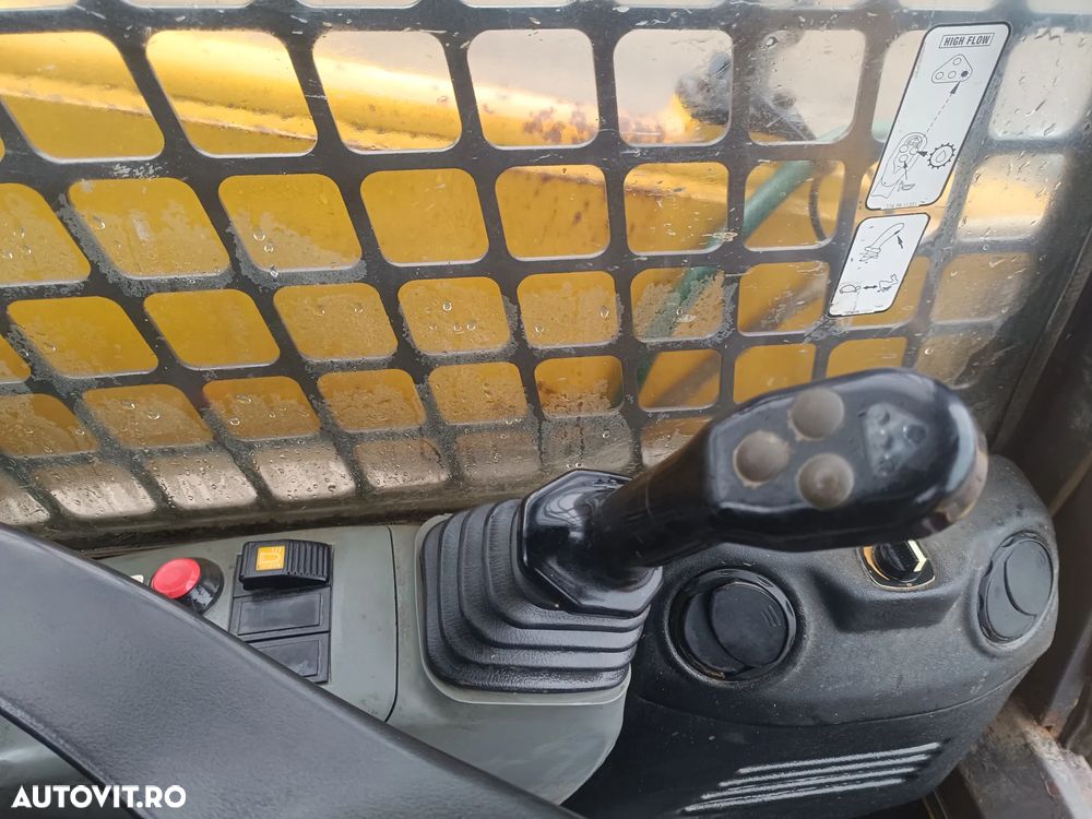 Komatsu SK815 Turbo - 15