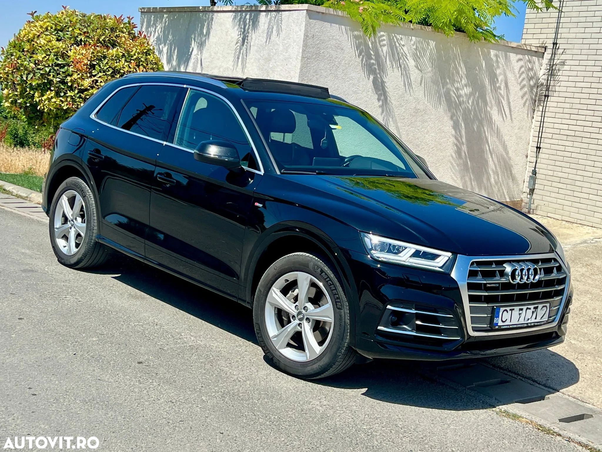 Audi Q5 2.0 40 TDI quattro S tronic Design - 9