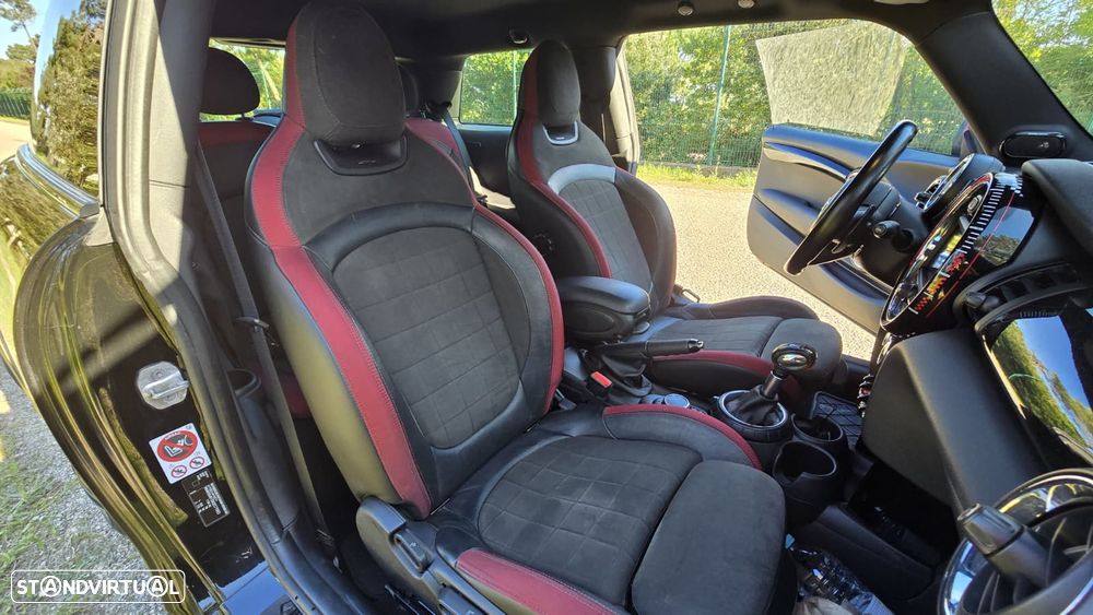 MINI 3 Portas John Cooper Works Sport Aut. - 8