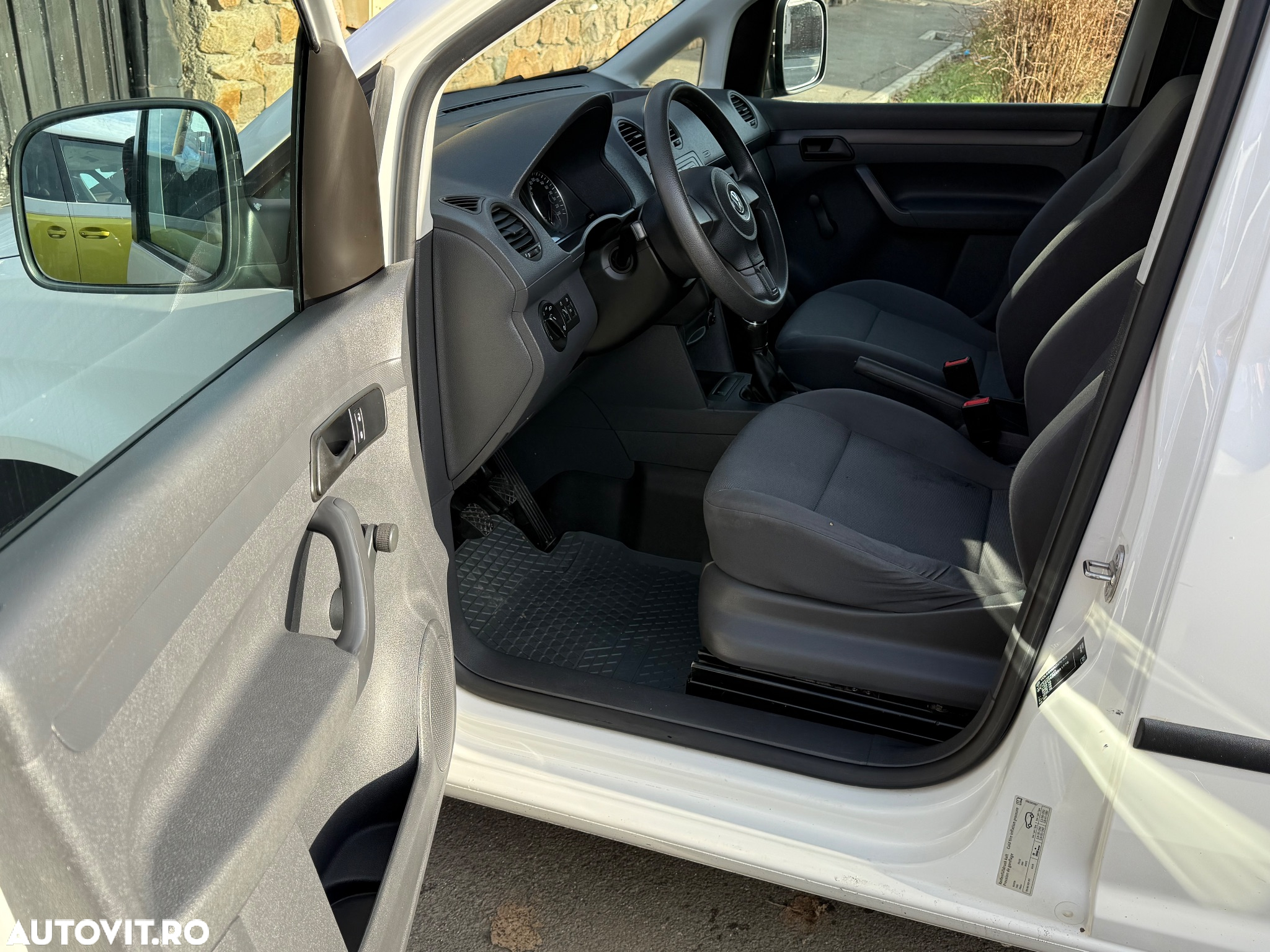 Volkswagen Caddy - 14
