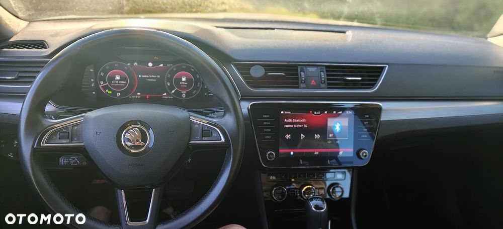 Skoda Superb 2.0 TDI SCR Sportline DSG - 9
