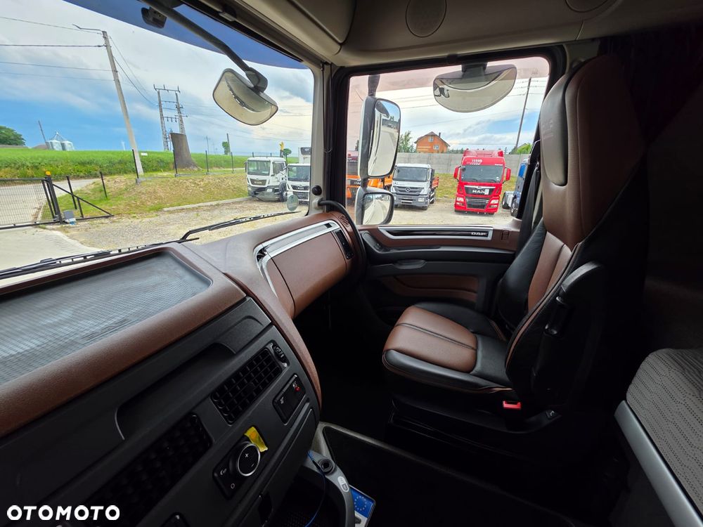 DAF XF / 106 / 530 / ACC / E 6 / SUPER SPACE CAB / RETARDER - 17