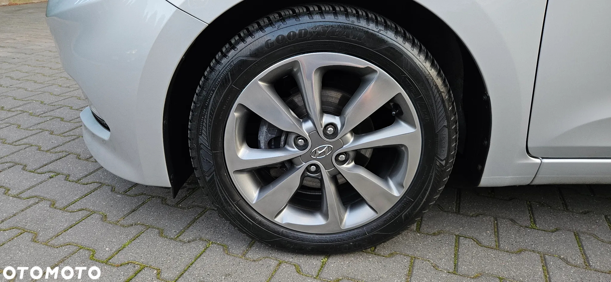 Hyundai i20 1.2 YES Silver - 17