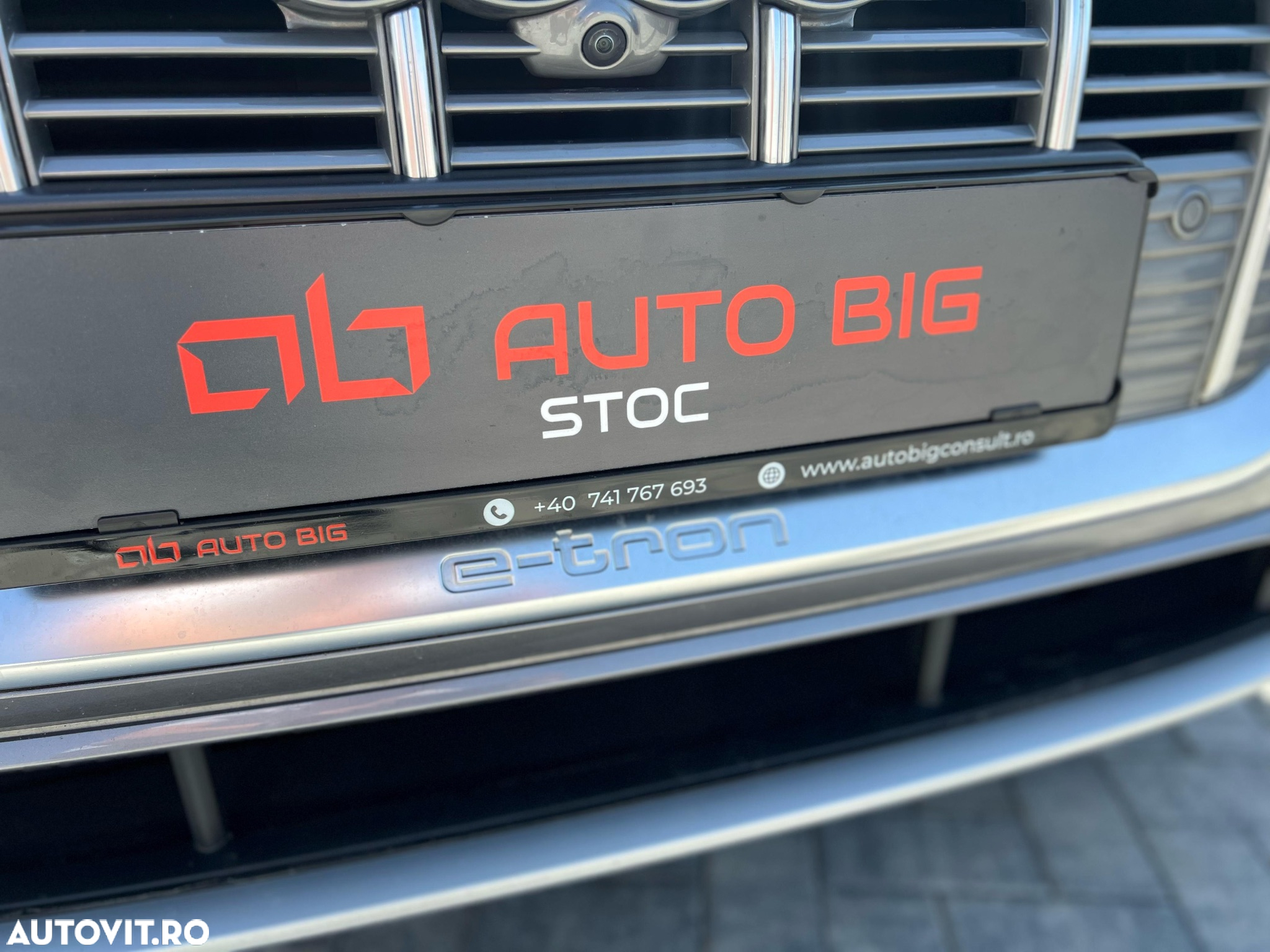 Audi e-tron 55 quattro Basic - 11