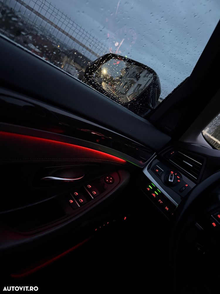 BMW Seria 5 535i xDrive Sport-Aut. Luxury Line - 14