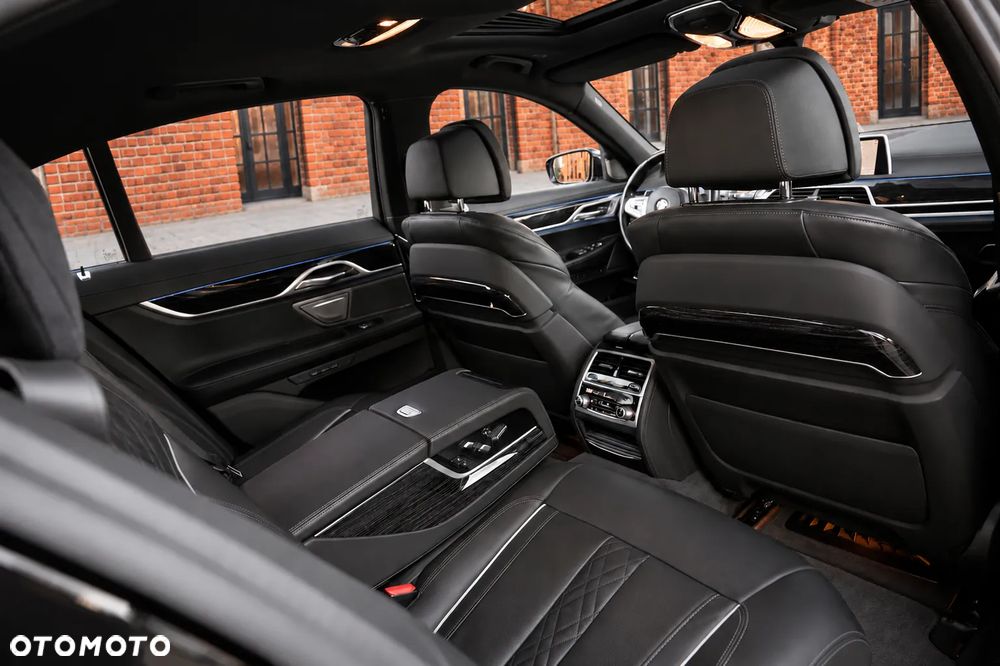 BMW Seria 7 - 5