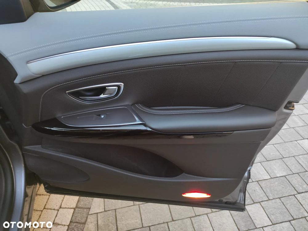 Renault Espace 1.6 dCi Energy Initiale Paris EDC - 39