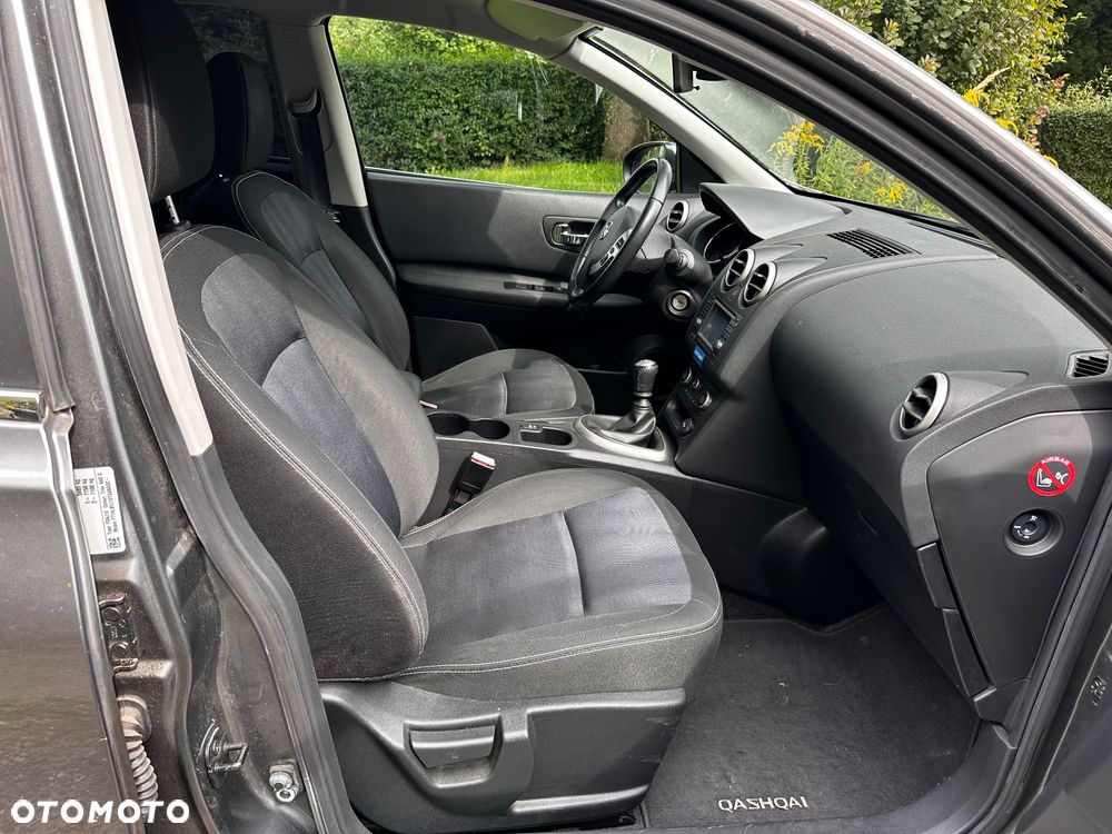 Nissan Qashqai 2.0 dCi DPF tekna - 16
