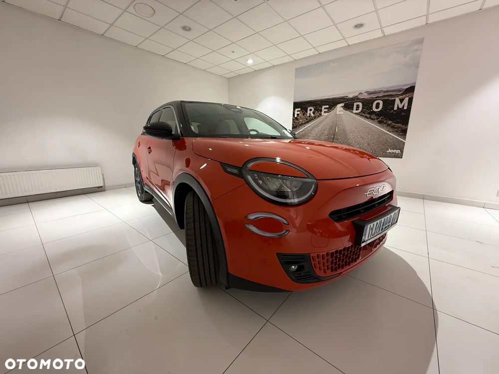 Fiat 600 1.2 Turbo Hybrid La Prima eDCT - 6