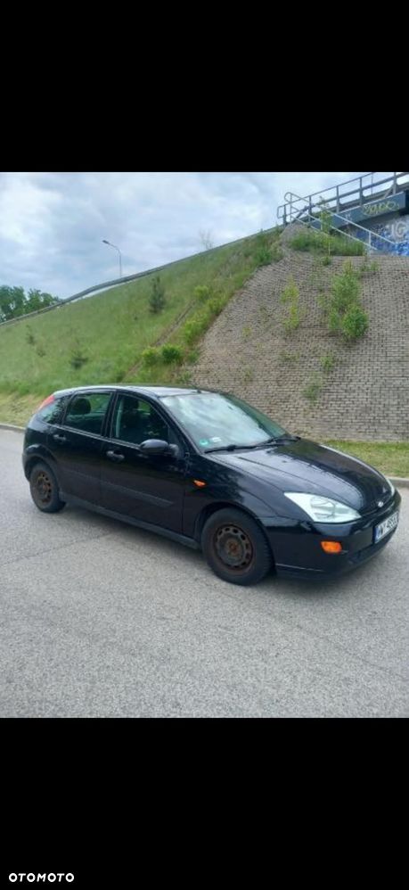 Ford Focus 1.8 Trend - 2