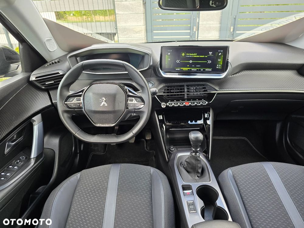 Peugeot 2008 1.2 PureTech GT Line S&S - 10