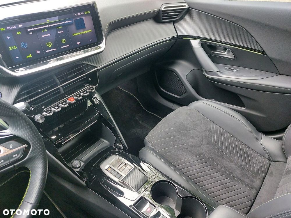 Peugeot 2008 1.2 PureTech GT S&S EAT8 - 20