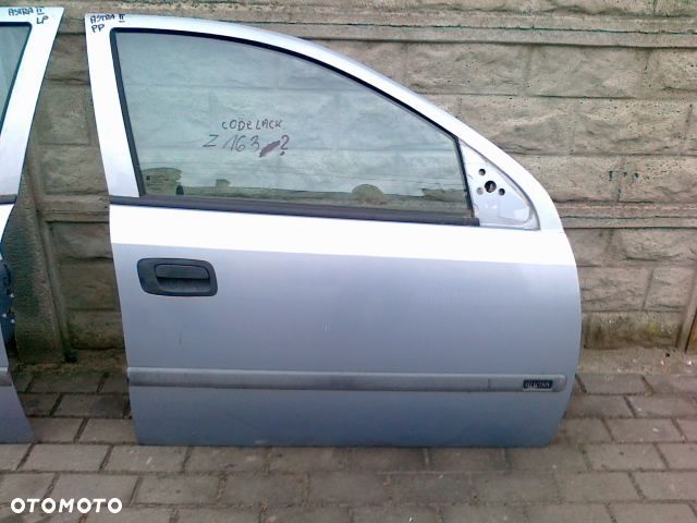 OPEL ASTRA II HB DRZWI PRAWE PRAWY PRZÓD z147