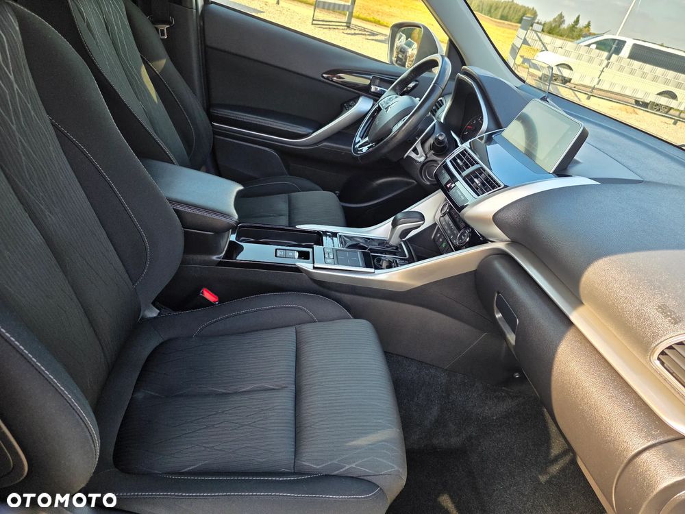 Mitsubishi Eclipse Cross 1.5 T-MIVEC ClearTec CVT 2WD Diamant Edition Plus - 32