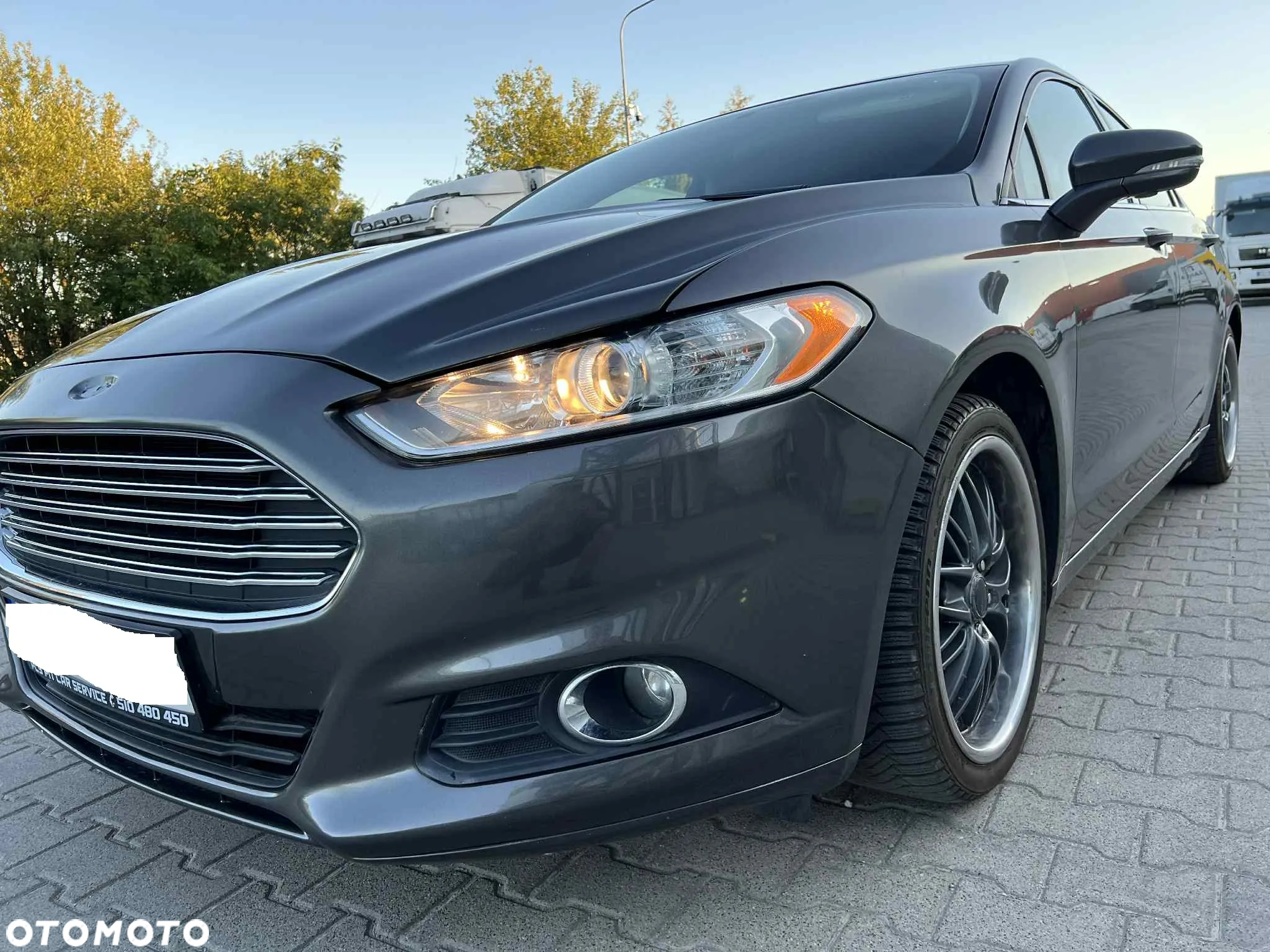 Ford Fusion - 7