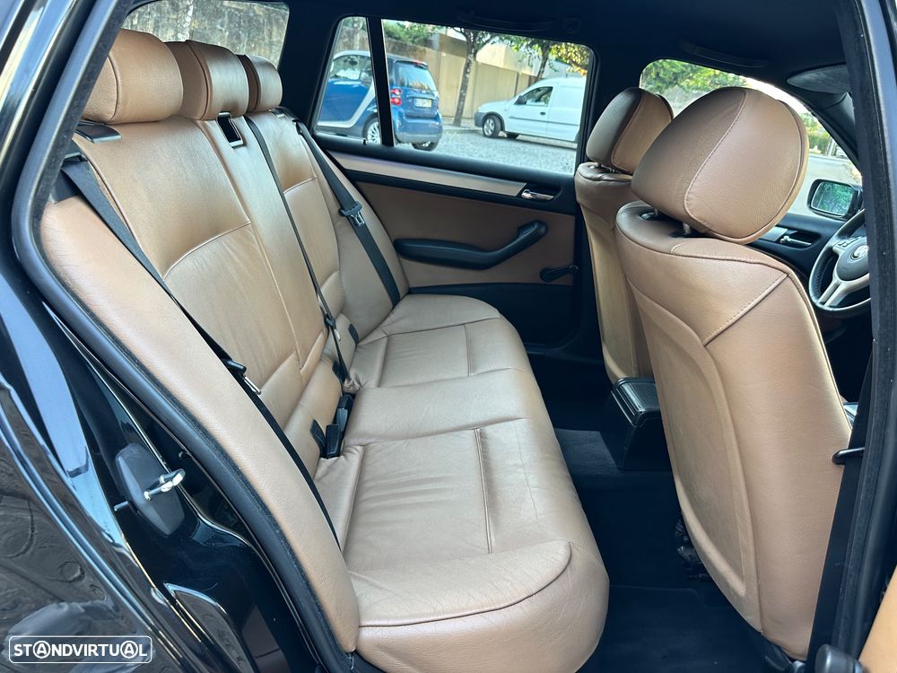 BMW 320 d Sport - 44