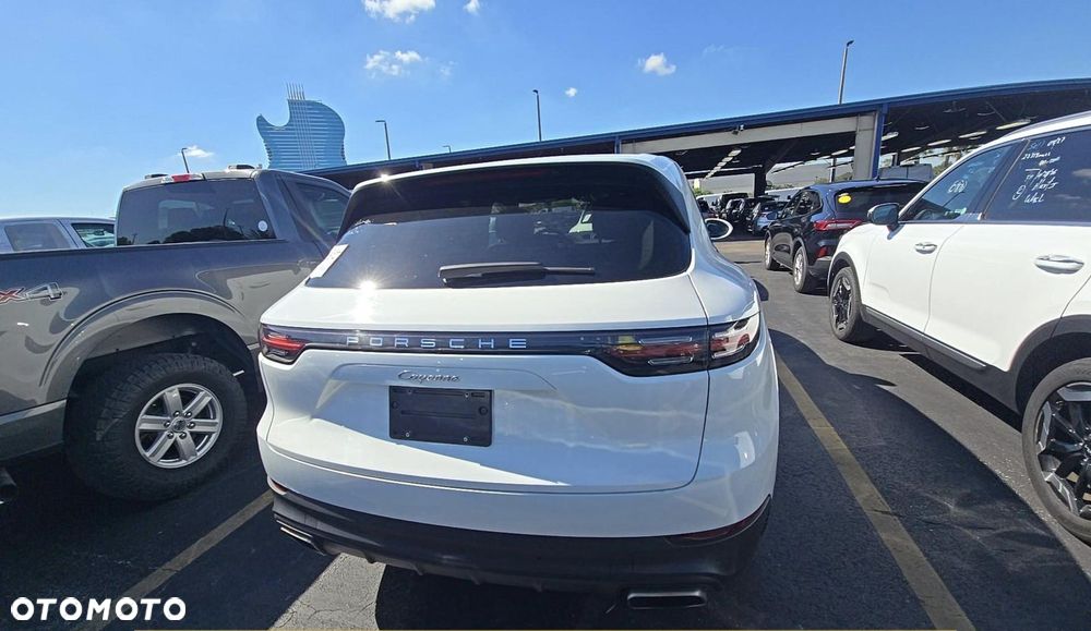 Porsche Cayenne Standard - 6