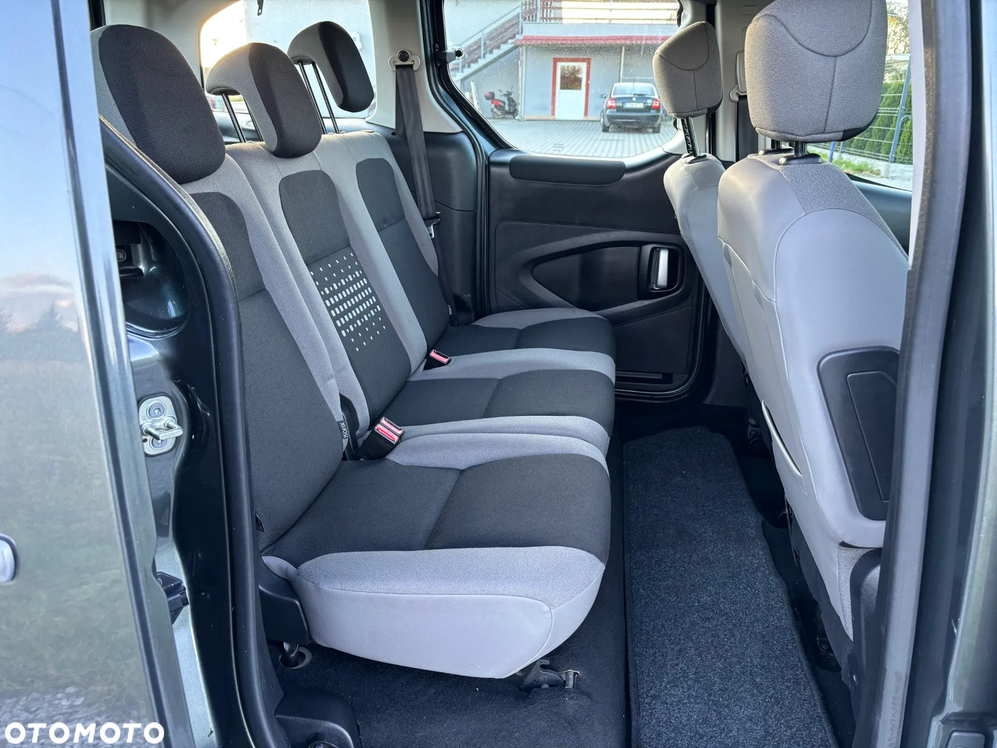 Citroën Berlingo Multispace BlueHDi 100 FEEL - 9
