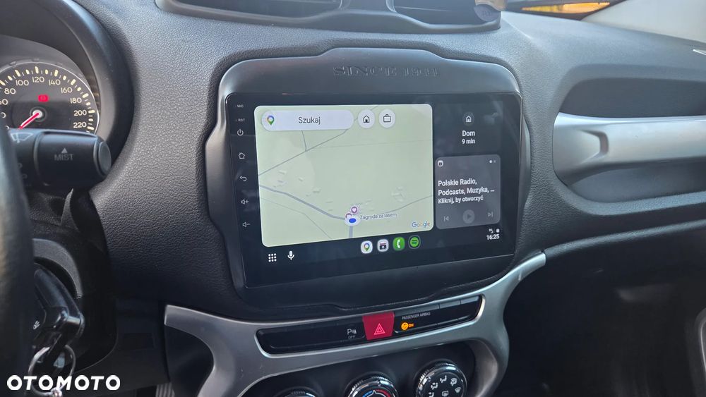 Jeep Renegade 1.4 MultiAir Longitude - 12