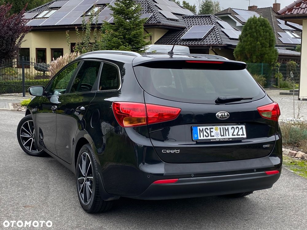 Kia Ceed 1.6 CRDi 128 ISG SW Spirit - 4