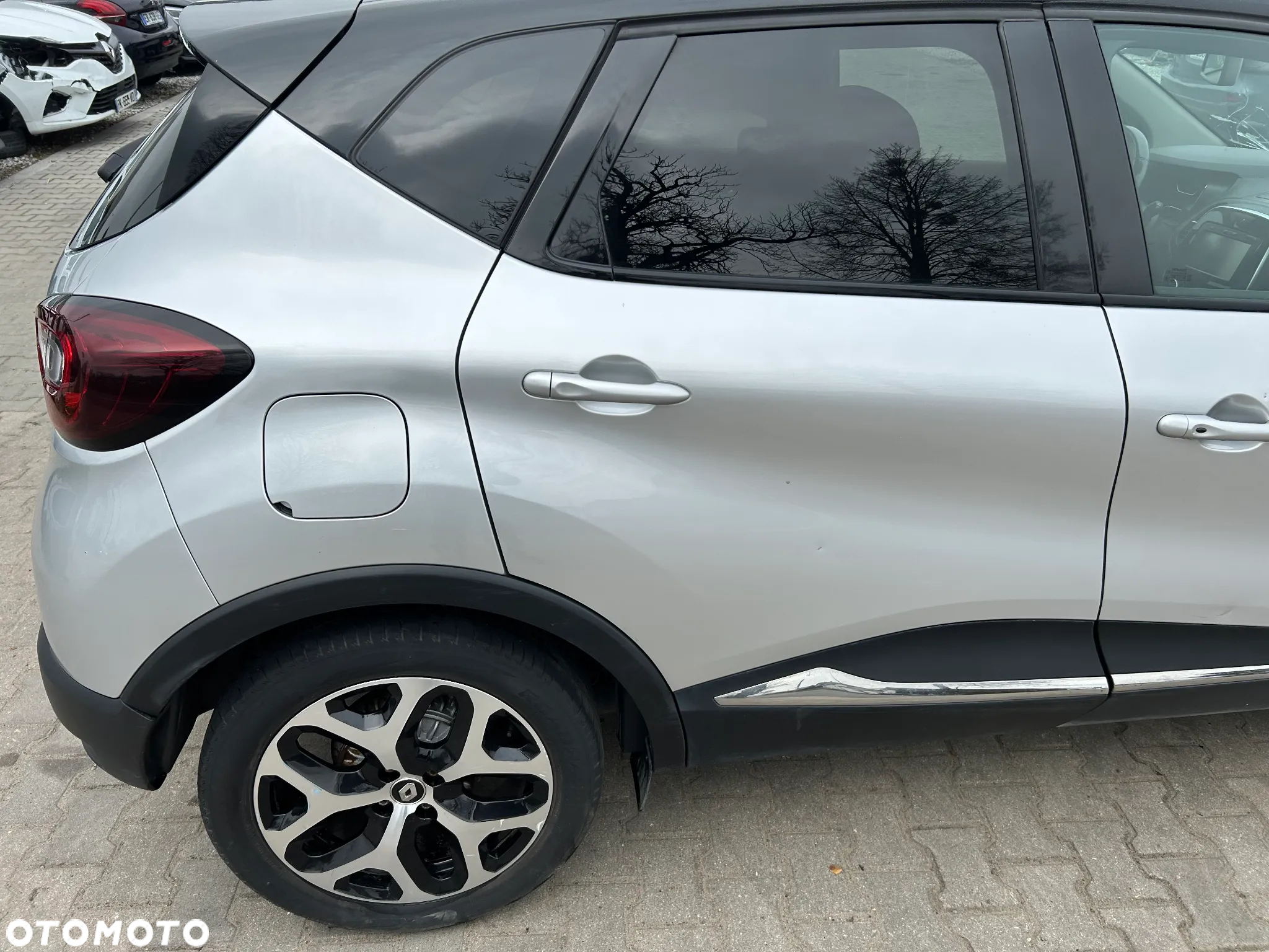 Renault Captur - 19