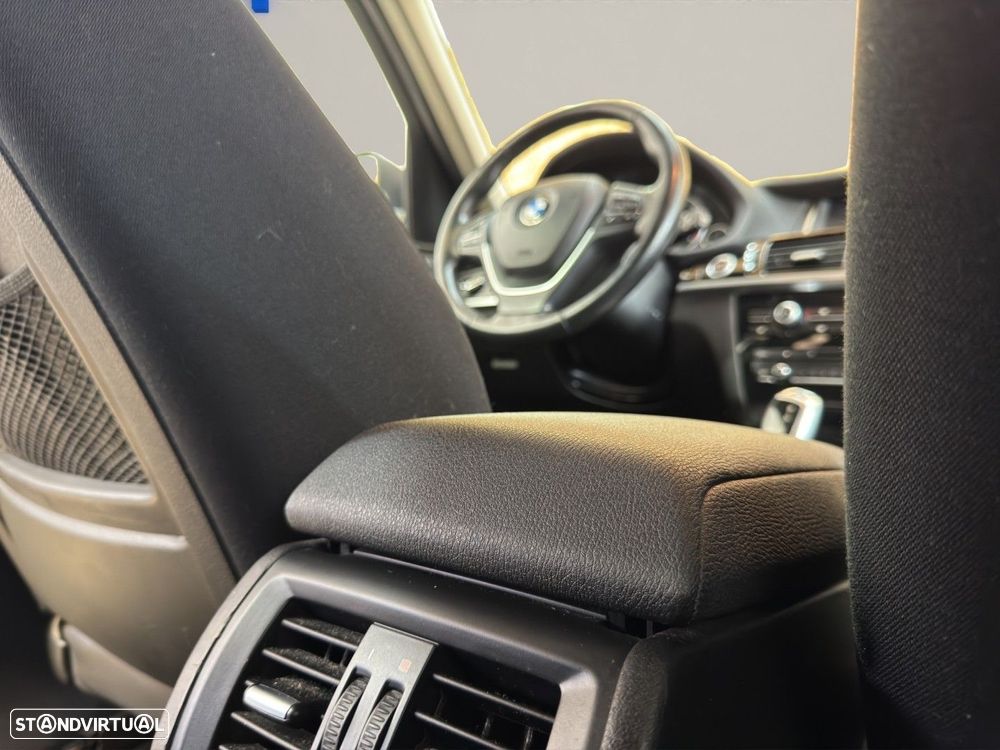 BMW X3 18 d sDrive Advantage Auto - 12