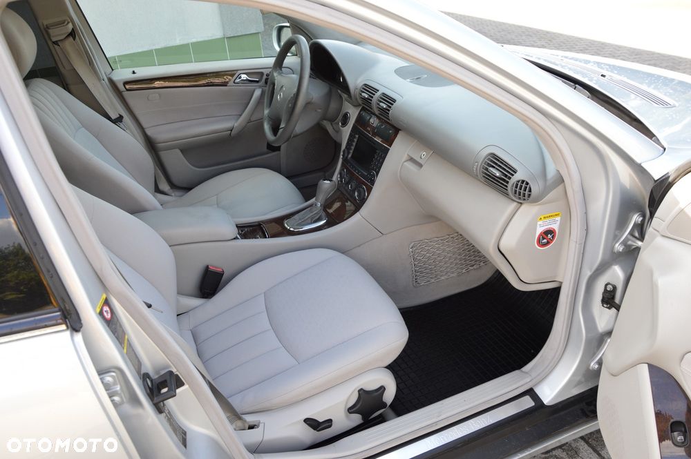 Mercedes-Benz Klasa C 280 7G-TRONIC Elegance - 15