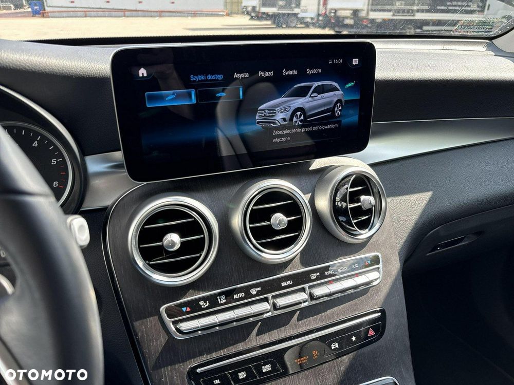 Mercedes-Benz GLC 200 d 4-Matic - 22