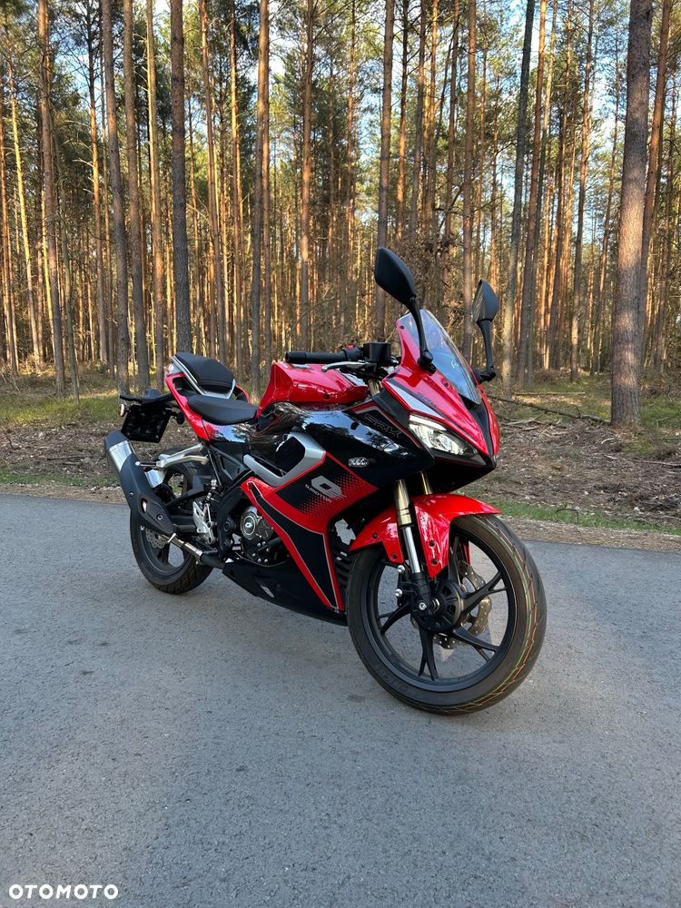 QJMOTOR SRK 125R - 7