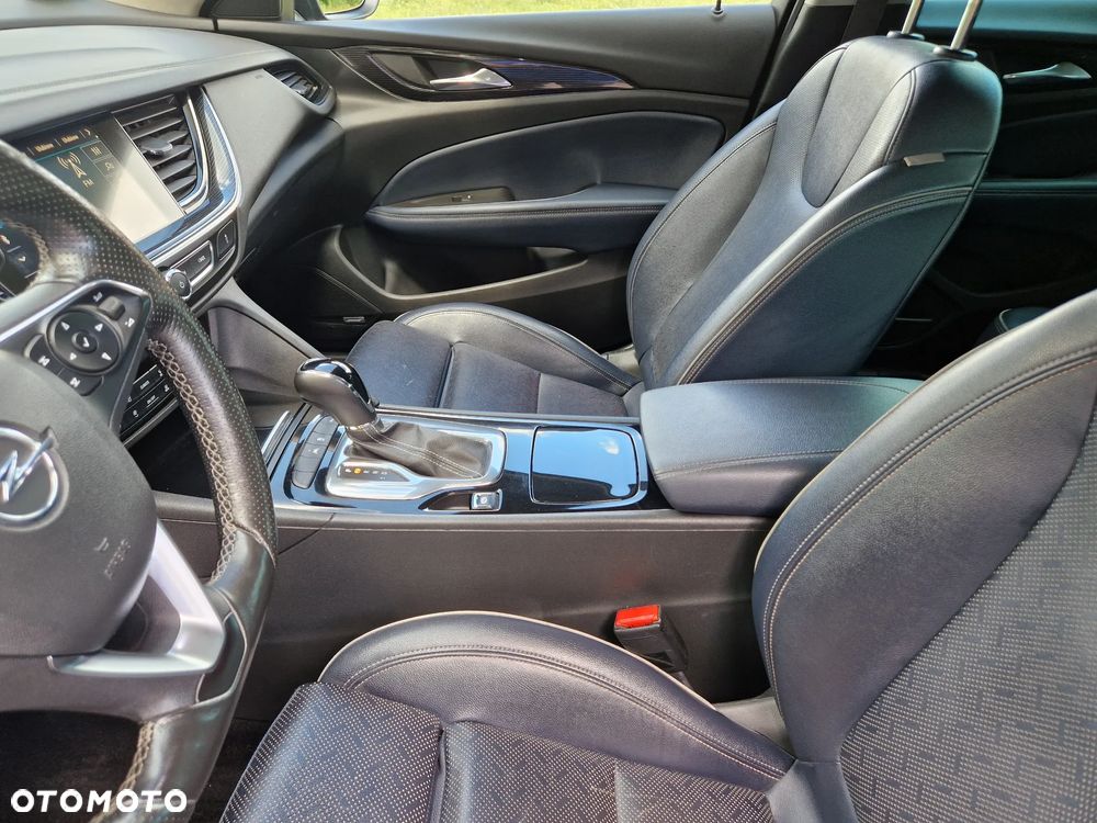 Opel Insignia 2.0 BiTurbo D 4x4 Automatik Ultimate Exclusive - 23