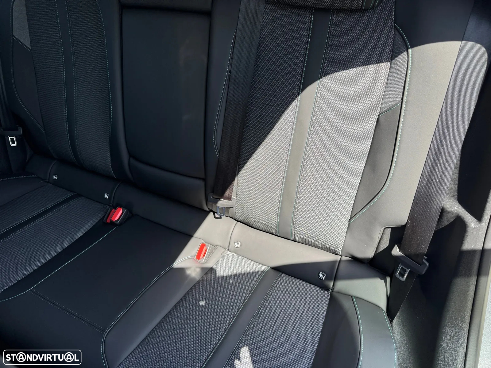 Peugeot 308 SW 1.5 BlueHDi Allure EAT8 - 15