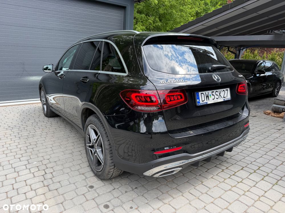 Mercedes-Benz GLC 200 d 4Matic 9G-TRONIC AMG Line - 2