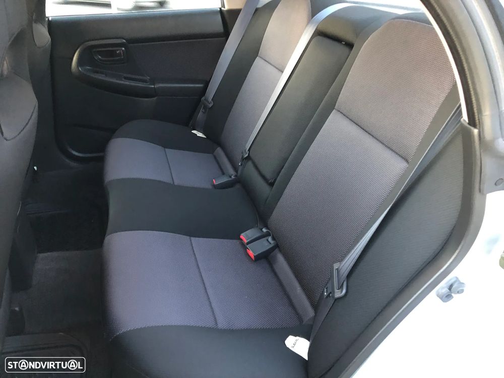 Subaru Impreza Sedan 2.0 WRX - 8