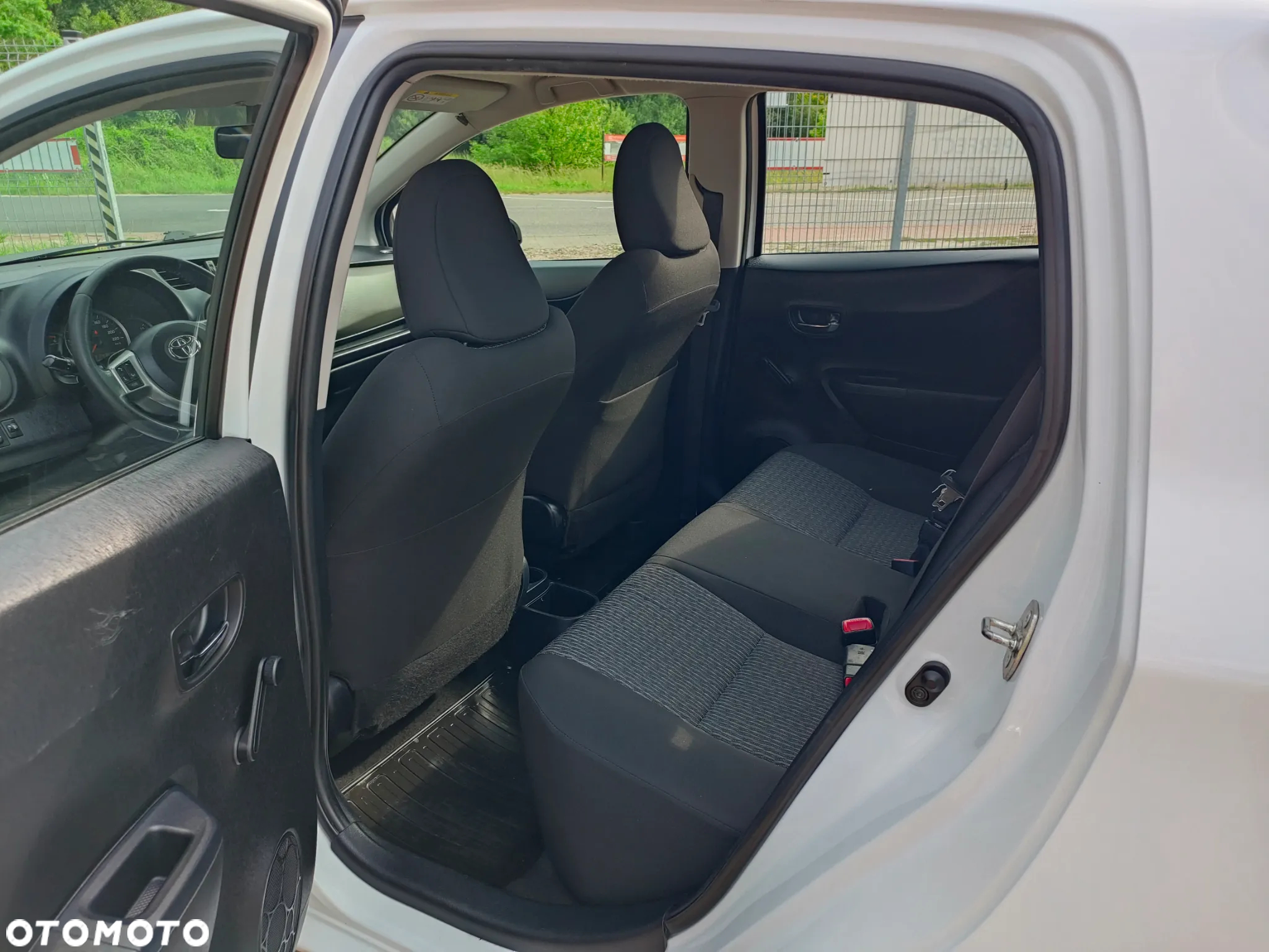 Toyota Yaris 1.4 D-4D Life - 17
