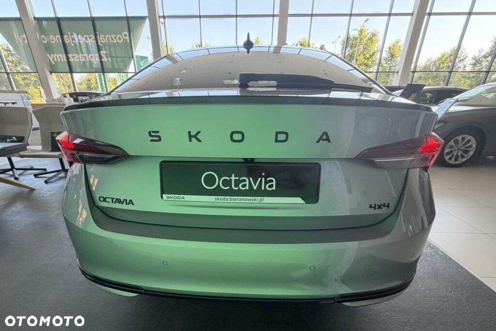 Skoda Octavia 2.0 TSI Sportline 4x4 DSG - 6