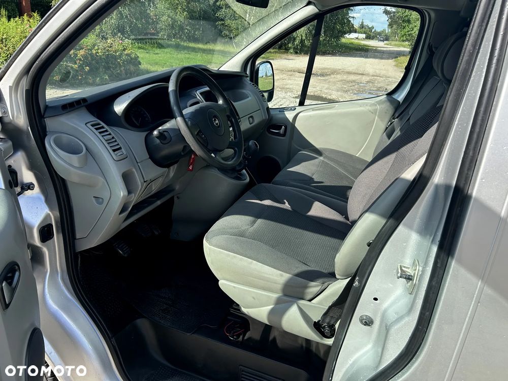 Opel Vivaro L2H1 2.9t - 8