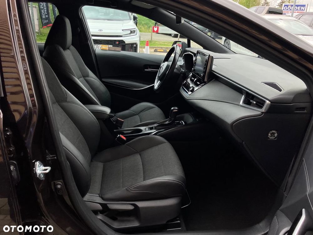 Toyota Corolla 1.8 Hybrid Comfort - 18