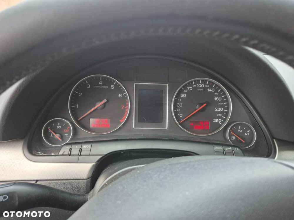 Audi A4 Avant - 3